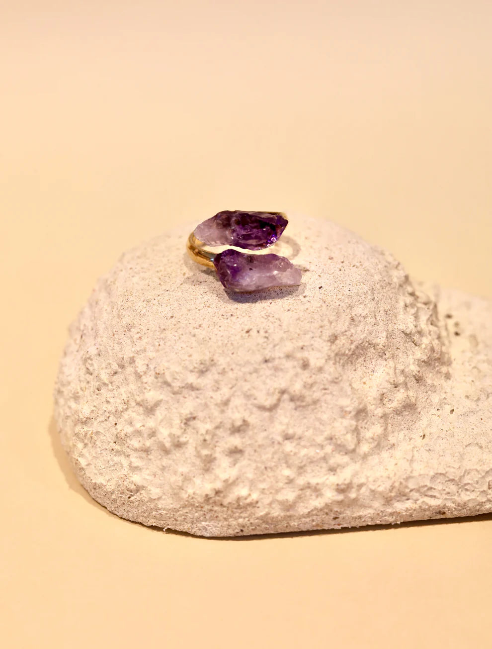 anillo de amatista rustica ajustable