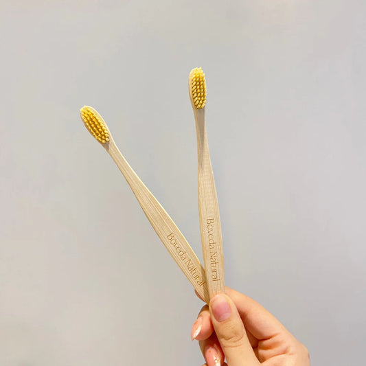 Cepillo de dientes de bambú
