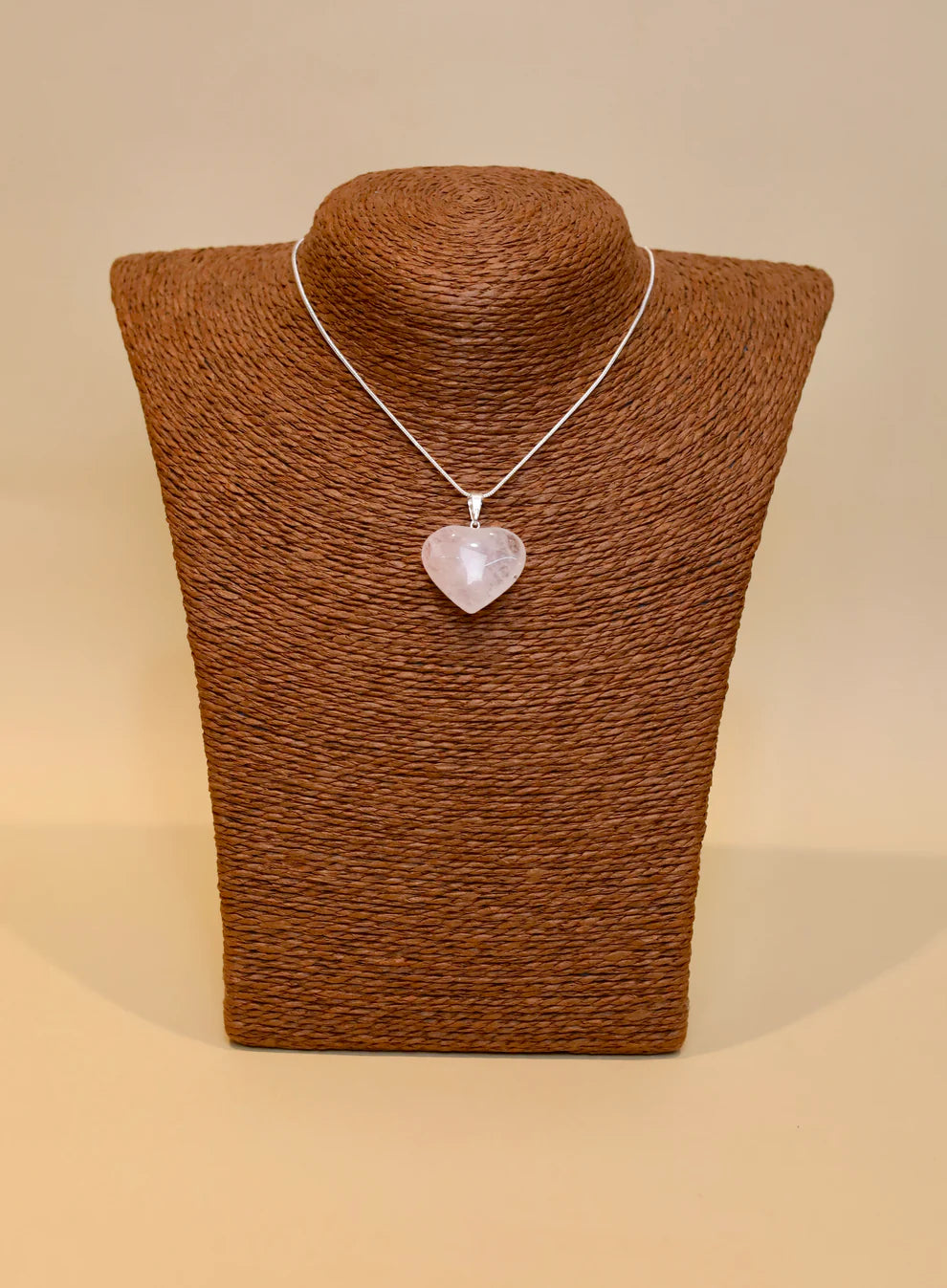 Dije de corazon cuarzo rosa